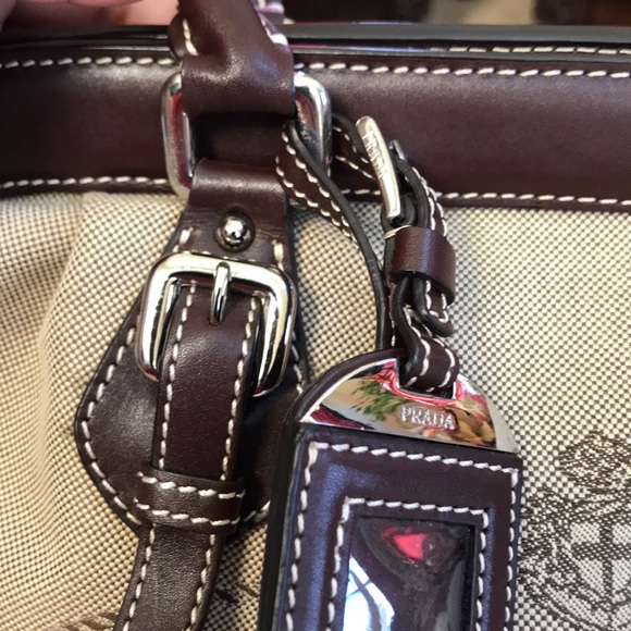 Prada 💯 authentic - Picture 3 of 8